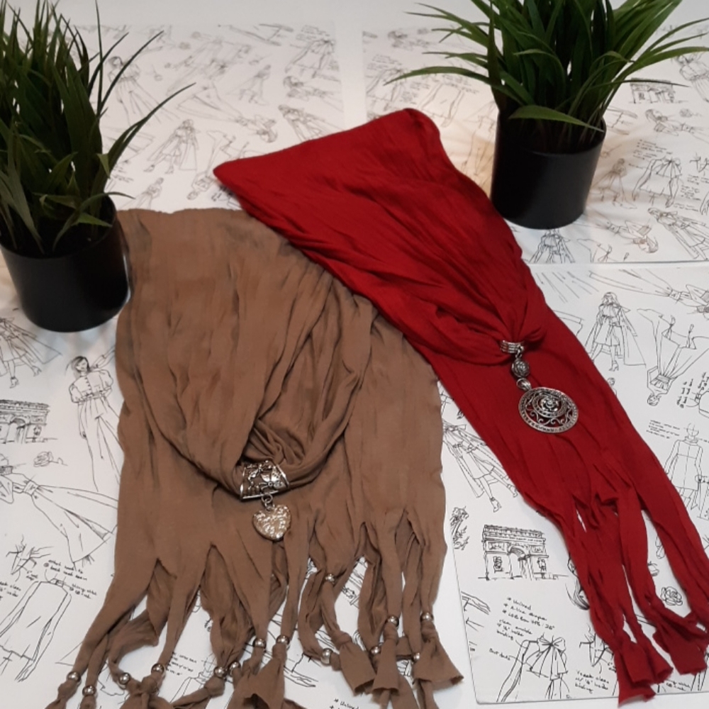 Scarfs